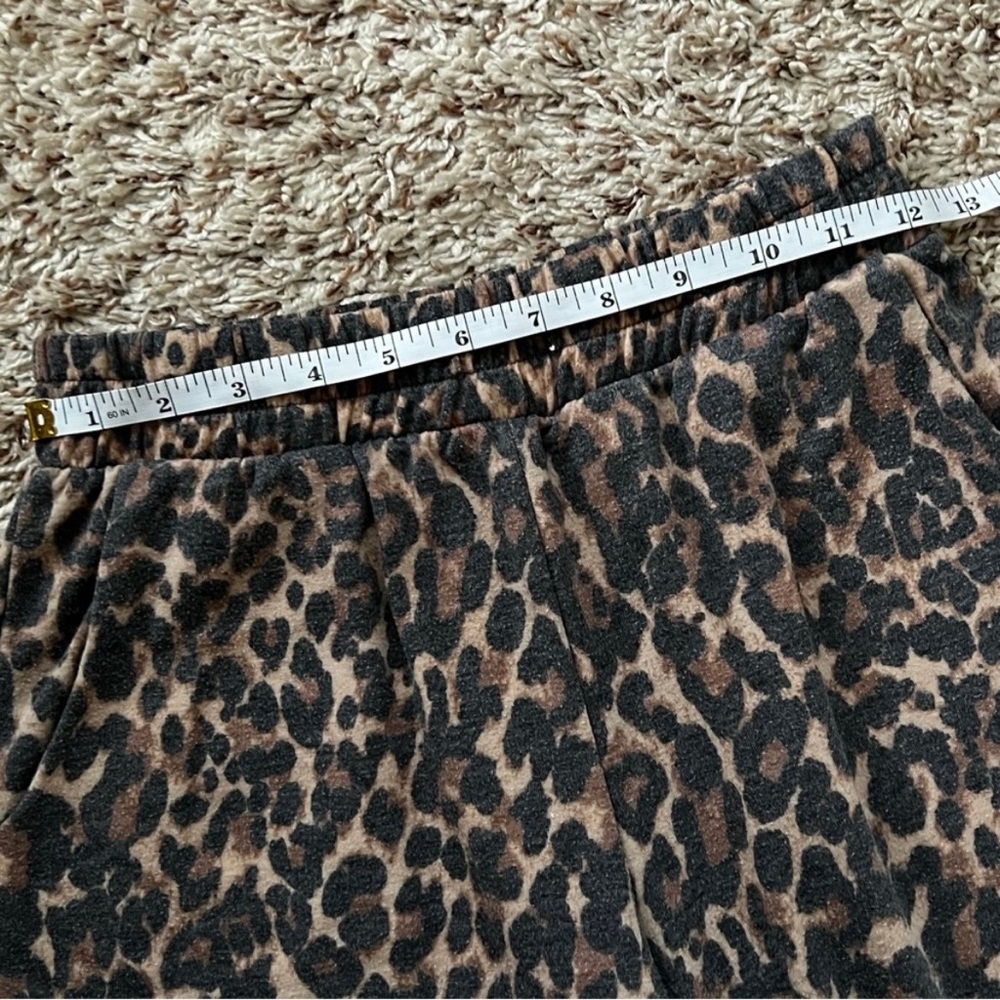 Leopard Joggers - Picture 8 of 9